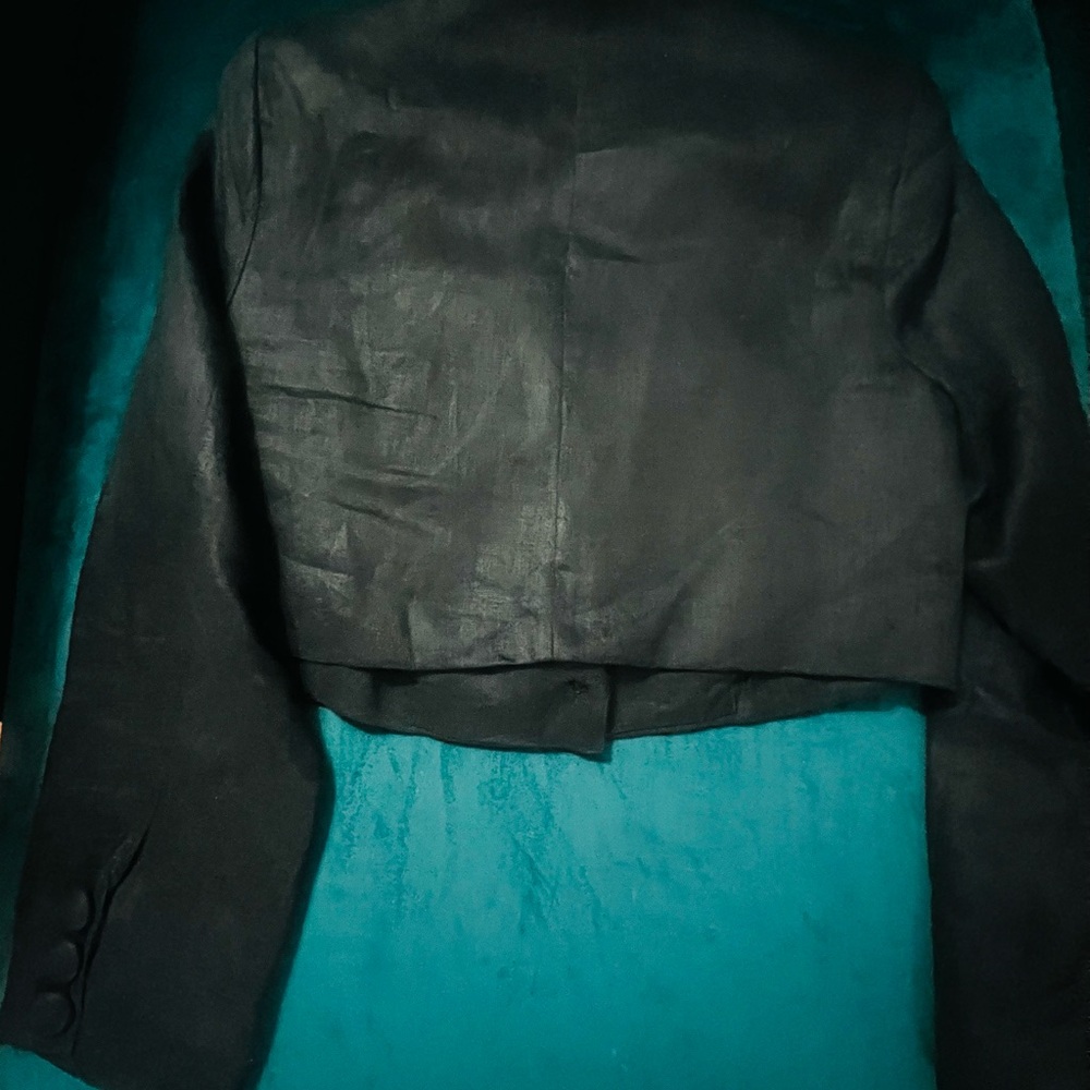 Linen Cropped Blazer - Picture 2 of 2